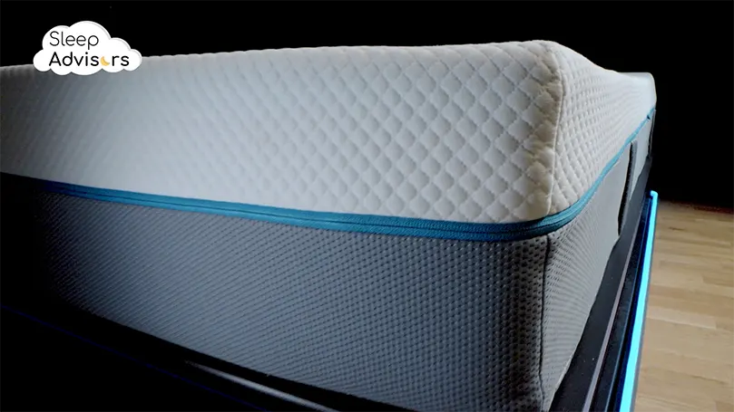 A close-up corner shot of Simba hybrid mattress